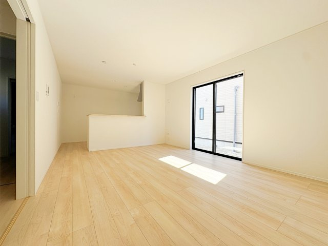 新築戸建・新築建売　郡山市字賀庄【制震＋耐震】桜小・郡山三中の居間・リビング|実際にご内覧いただき生活イメージを膨らませてみませんか！