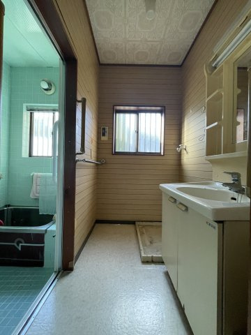 中古戸建・中古住宅　白河市泉田袖ヶ久保　平屋建て　小田川小・東北中の浴室