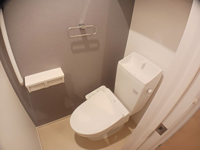 ローズガーデンＡのトイレ|トイレです