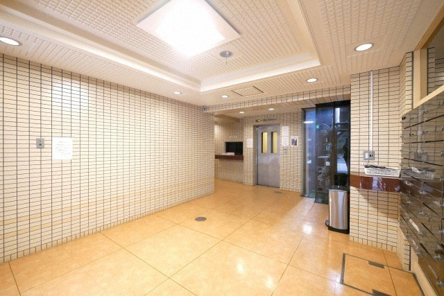 ワットハイム都島のロビー