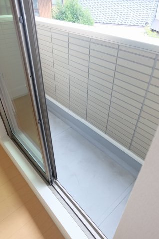 シャルマンのバルコニー|お洗濯にも便利なバルコニー付き