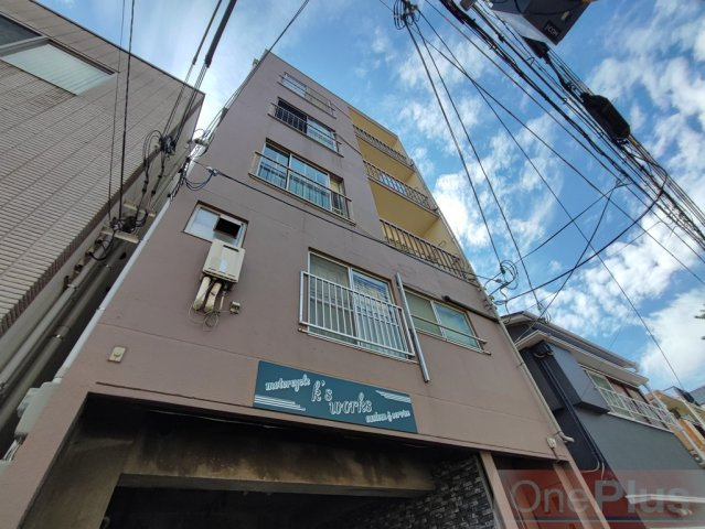 城内マンションの外観