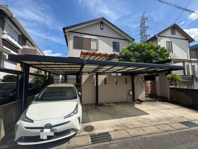 三好丘桜4丁目貸家の外観