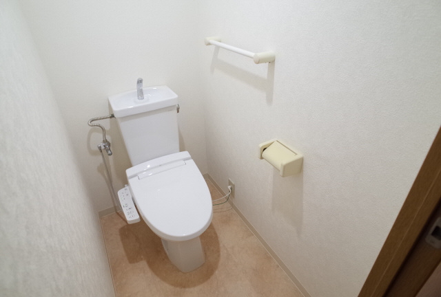 ラムール住吉のトイレ