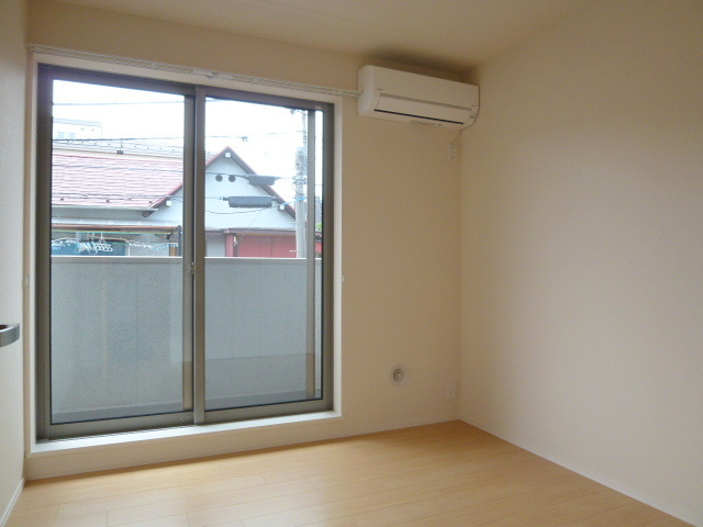 グランモンテの居間・リビング|★キレイなフローリングのお部屋です★