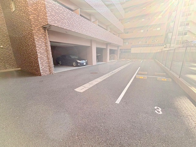 リッツ新大阪の駐車場