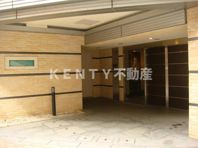 【エントランス】 | ドゥーエ五反田 | 落ち着いたエントランスです