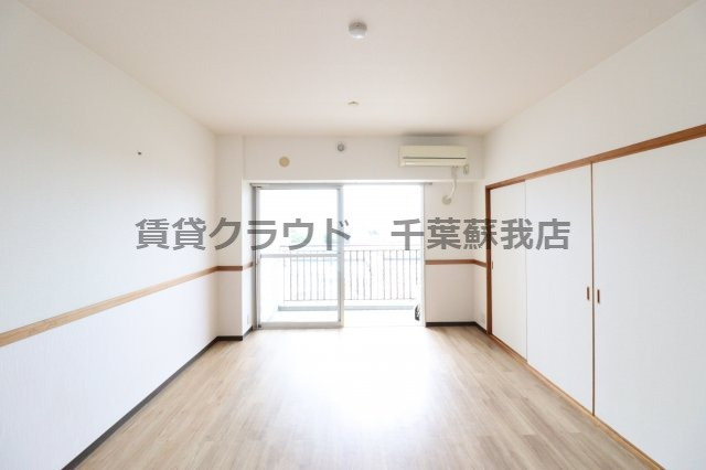 フェリス蘇我の居間・リビング|同じ建物の別のお部屋の写真になります！