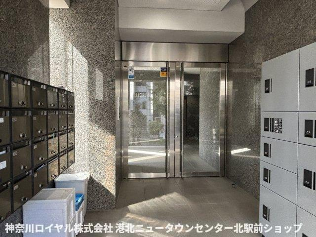 【エントランス】