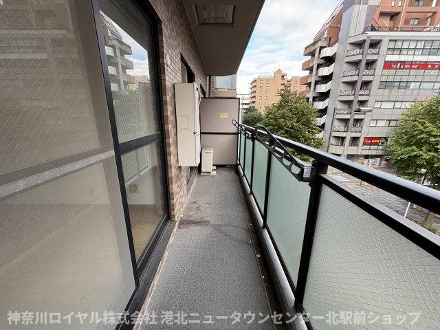 【バルコニー】