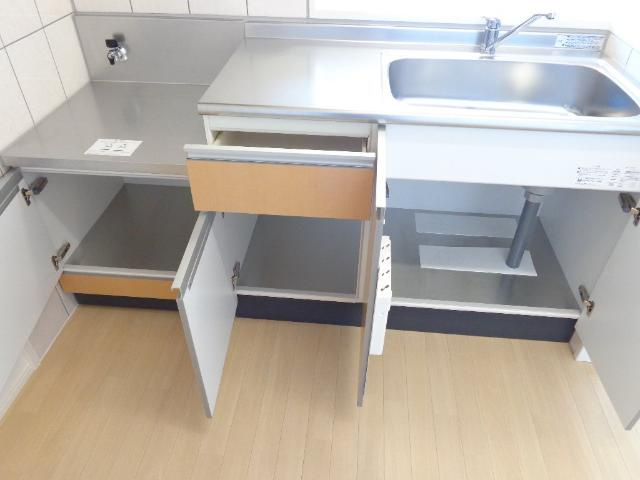 DOMANIのキッチン|下部収納