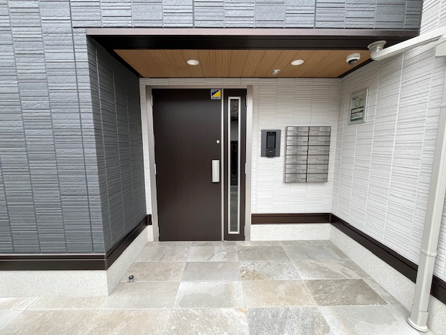 CASA　MUKAINOのエントランス