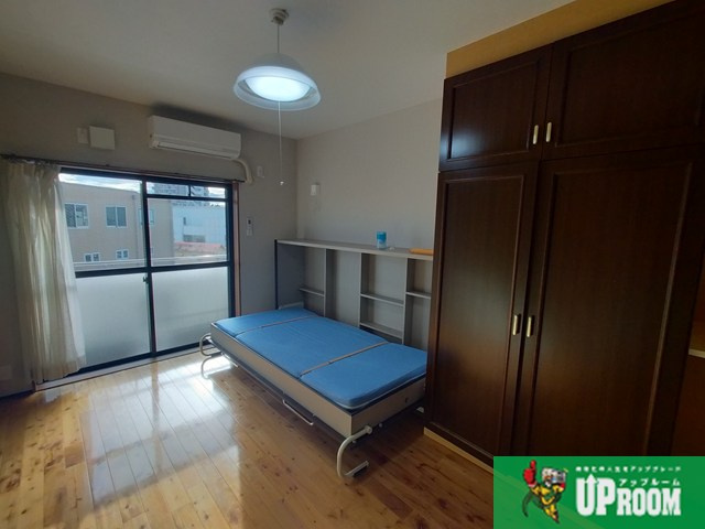 上田パストラルコートの居間・リビング