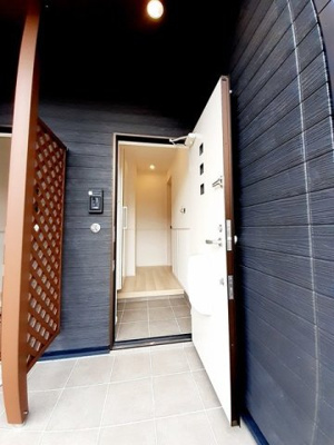 【玄関】 | サンフラワーＡ | きれいな玄関です