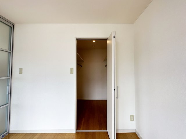 ラ・ティーダの収納