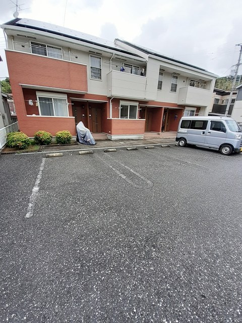 ベル・ドゥー・リ　Ⅰの駐車場|駐車場