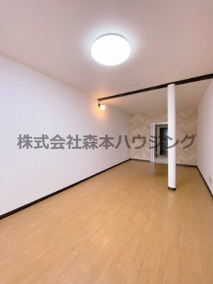 【居間・リビング】 | 　大東市西楠の里町5テラス | 使いやすいリビングです
