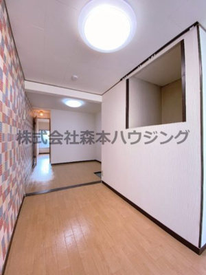 【洋室】 | 　大東市西楠の里町5テラス | ゆったりした洋室です
