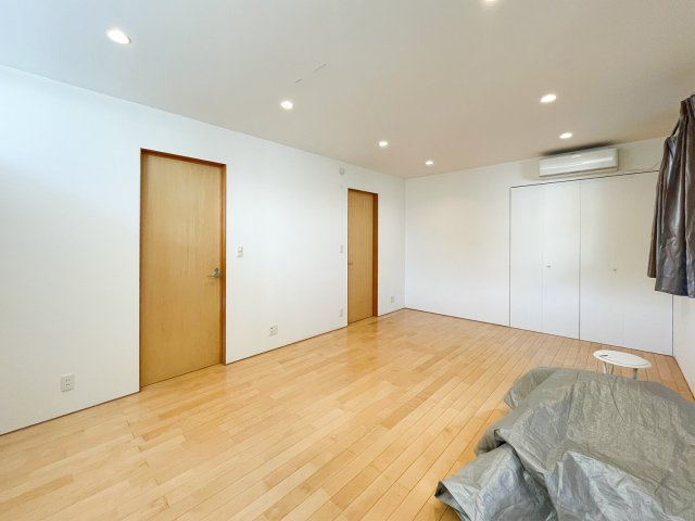 北野町戸建の居間・リビング
