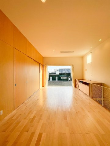 北野町戸建の居間・リビング