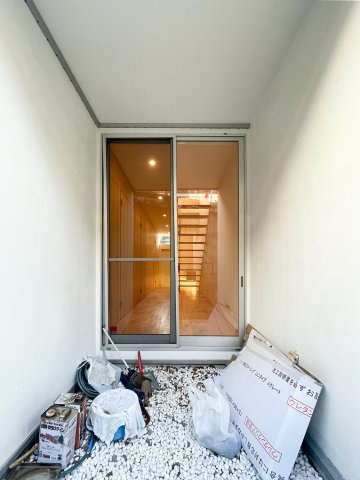 北野町戸建の玄関