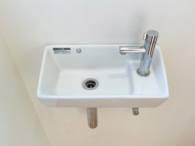 北野町戸建の洗面所