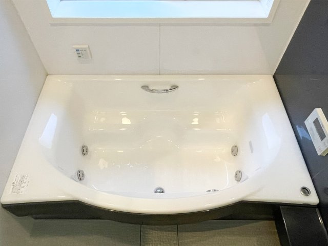 北野町戸建の浴室