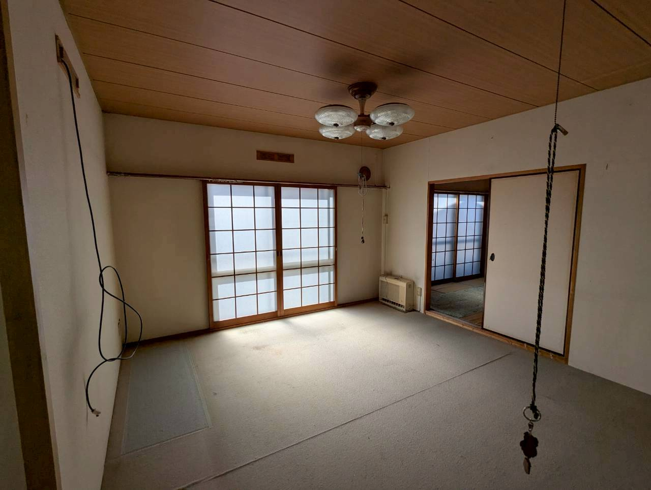 春採6丁目　中古戸建（駐車場敷地内無し）の居間・リビング