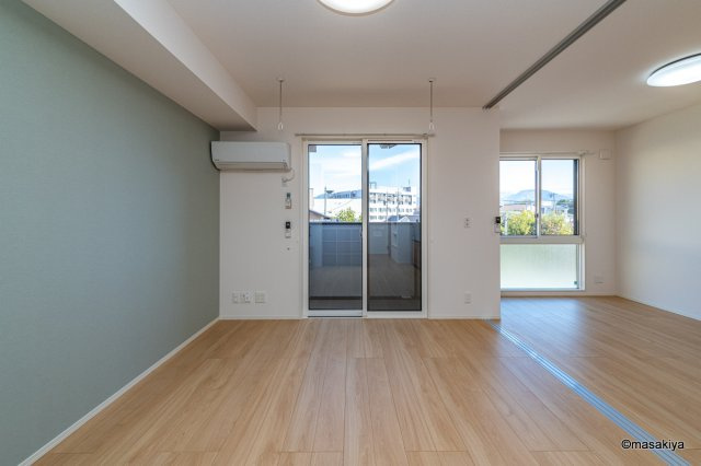 メゾン・ド・クーネルの居間・リビング