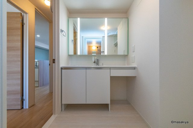 メゾン・ド・クーネルの洗面所