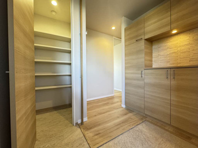 【玄関】 | シャーメゾンレジデンス夜明