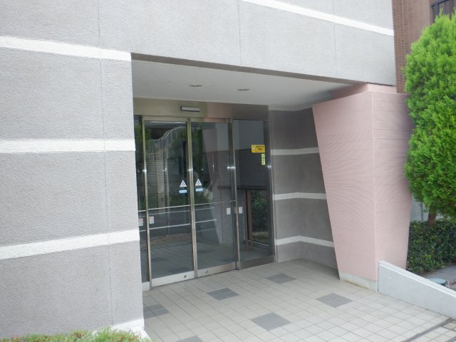 藤和シティホームズ浮間公園のエントランス