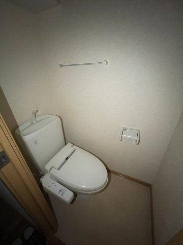 サンアビテのトイレ|イメージとして同建物他部屋を表示しています