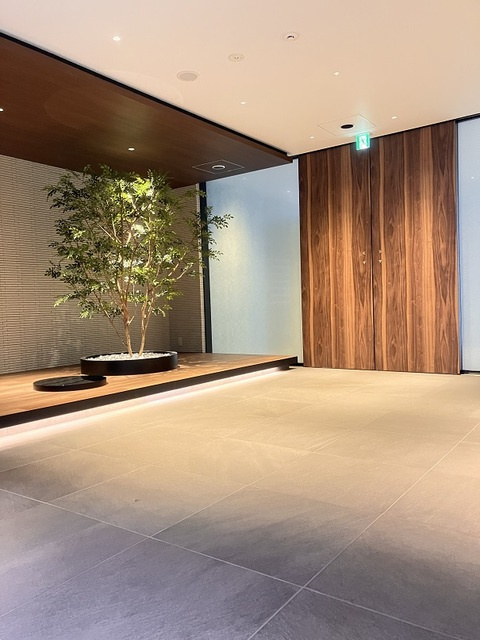 エル・セレーノ大阪天神橋のエントランス