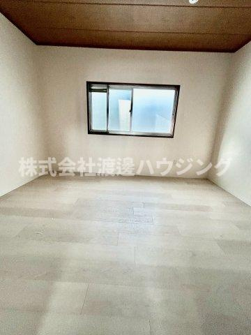 大阪市福島区大開３丁目のテラスの洋室