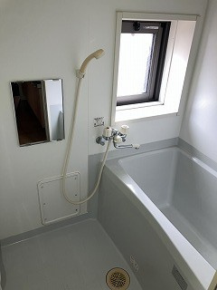 エスポワール本町の浴室