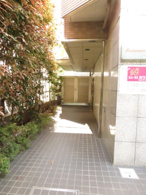 ★建物入り口★