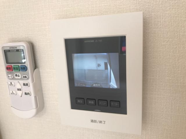 ＣｏｎｆｏｒｔｉｎｏⅢ（コンフォルティーノスリー）の内装|カメラ付インターホン