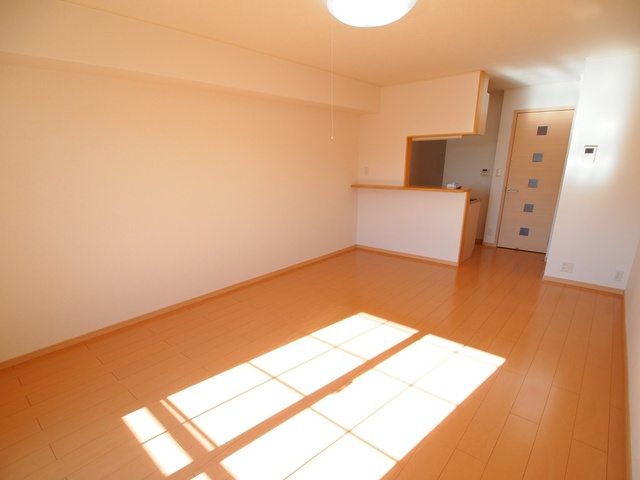 カルムメゾンの居間・リビング