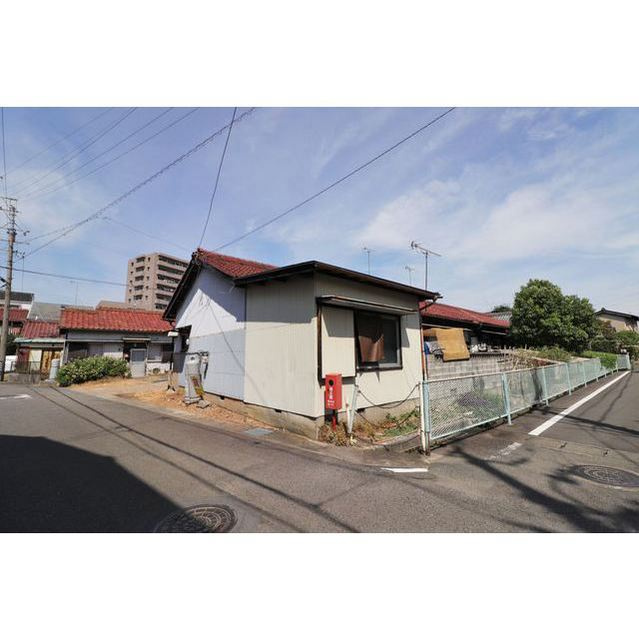 茜部菱野３丁目貸家の外観