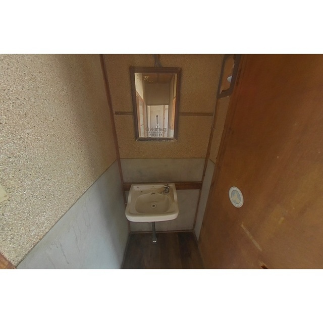 茜部菱野３丁目貸家の洗面所