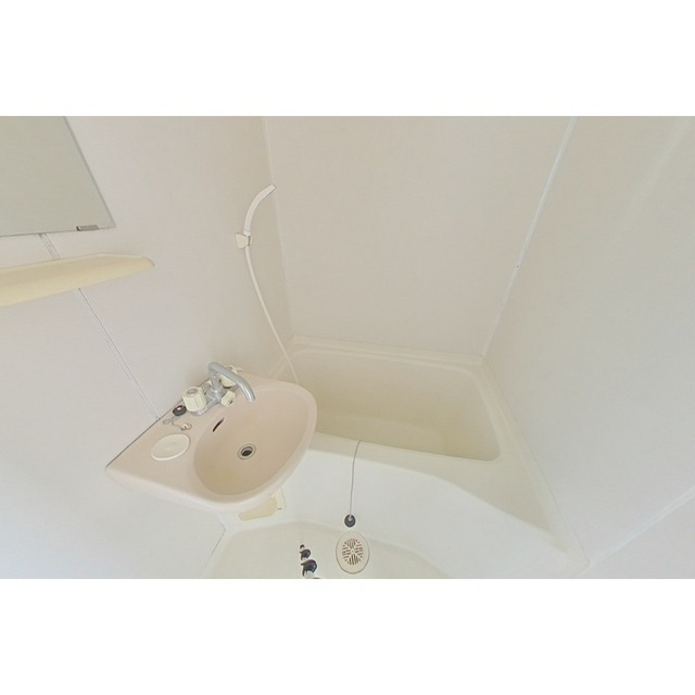 岐阜市今嶺３丁目のアパートの浴室