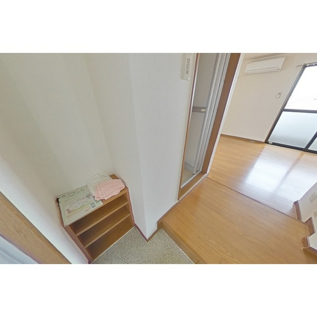 岐阜市今嶺３丁目のアパートの玄関