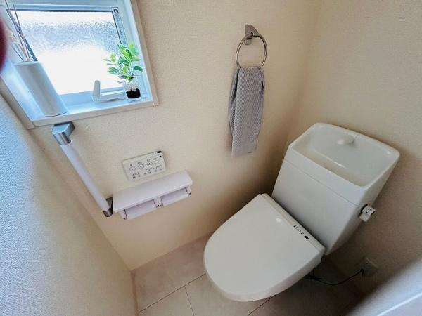 【トイレ】 | 写真は同社施工例です。