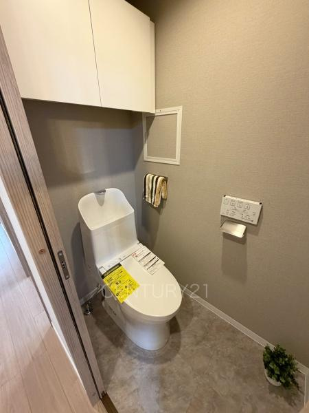 ダイアパレス前橋南町のトイレ|温水シャワー洗浄機能付きです。