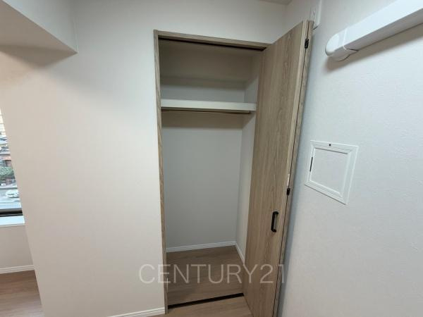 ダイアパレス前橋南町の収納|ハンガーパイプ付きクローゼットです。