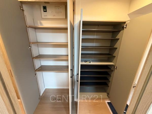 ダイアパレス前橋南町の玄関|収納スペース