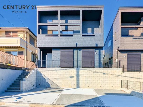 横浜市青葉区桂台２丁目の新築一戸建の外観|堂々と完成しました！いつでもご案内可能です！
お車でご自宅まで送迎承ります。