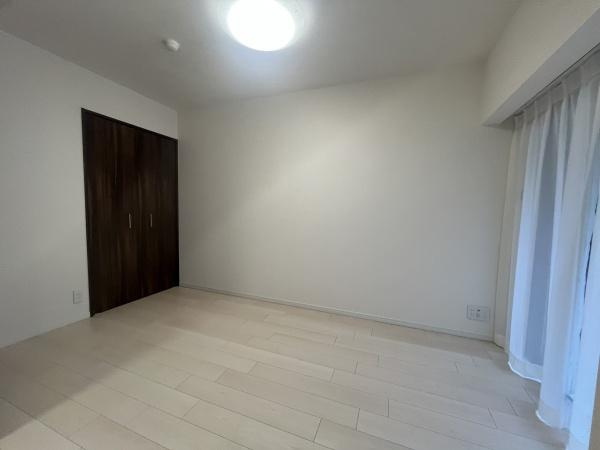 ラ・アトレレジデンス新百合ヶ丘の洋室