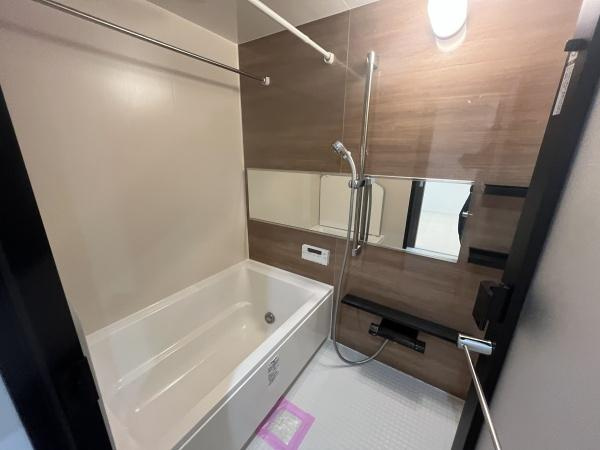 ラ・アトレレジデンス新百合ヶ丘の浴室|ゆったりとお過ごしいただけるバスルームです。心と身体の疲れを癒してくれる安らぎの空間♪